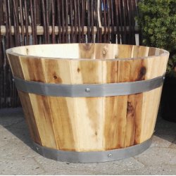 Ny halv t�nde, Akacie