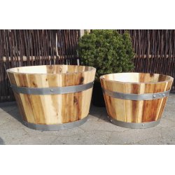 Ny halv t�nde, Akacie