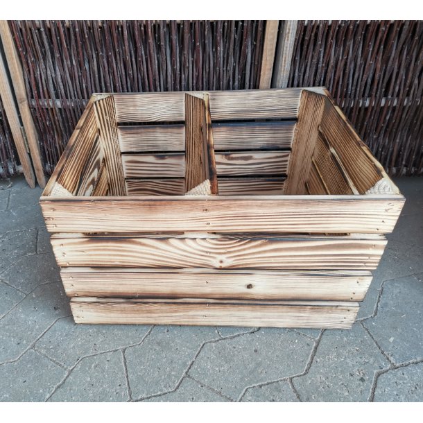 Nye blekasser m/hylde Tvrs, flammet