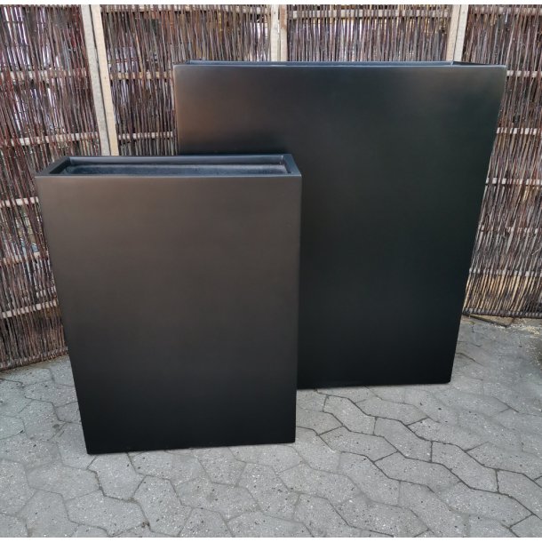 H�je Sorte polystone kummer*