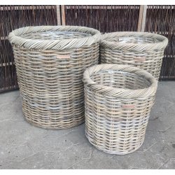 Estelle, Gr rattan kurv.