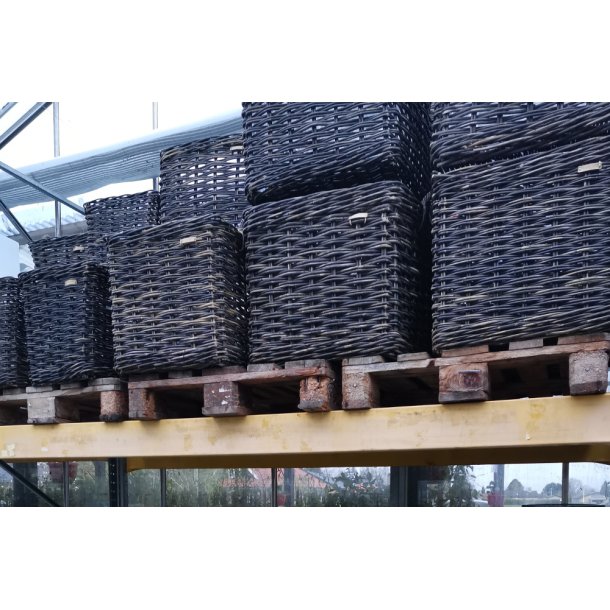 Firkantet Sortbrun rattan kurv