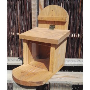 Egernfoderhus, Natur