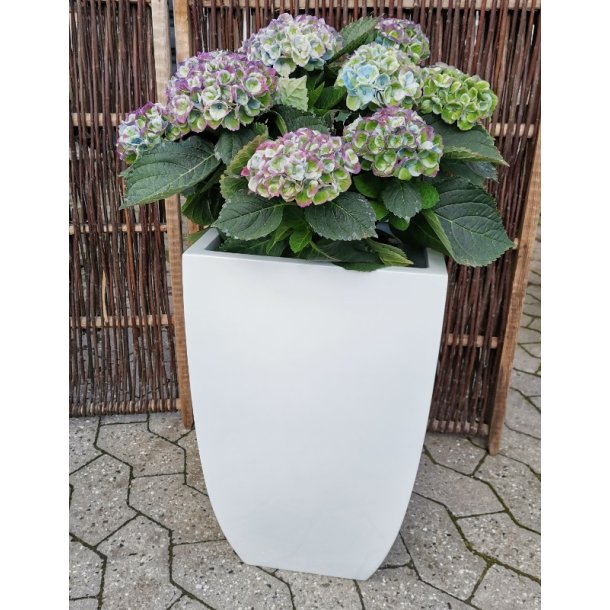 Firkantet blank hvid Polystone Krukke*