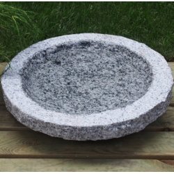 Rundt lysegrt fuglebad