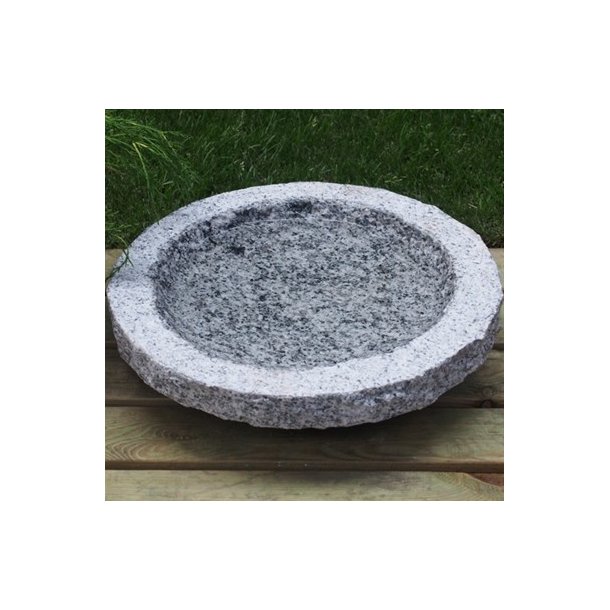 Rundt lysegrt fuglebad