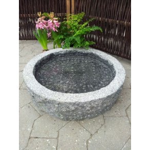 Rundt mrkegrt fuglebad