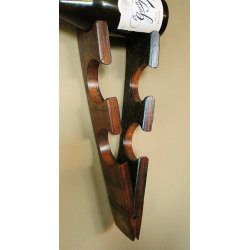 Vghngt vinreol, liggende flasker